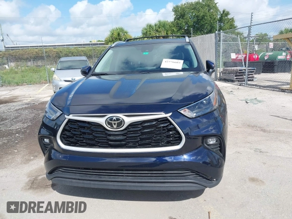 2023 Toyota Highlander L with VIN 5TDKDRBH5PS039744, listed as a IAAI auction lot 42776603 with 15,840 mi miles and . Bid and sale history available at DreamBid. Image 6.