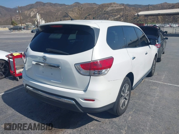 2013 Nissan Pathfinder SV with VIN 5N1AR2MN8DC690656, listed as a IAAI auction lot 42609015 with 178,949 mi miles and . Bid and sale history available at DreamBid. Image 4.