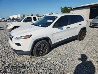 2015 Jeep Cherokee Sport z VIN 1C4PJLAB7FW617091, wystawiony jako Copart lot #62167605 z przebiegiem 149 968 mil mil oraz Szkoda całkowita • Salvage title. Historia ofert i sprzedaży dostępna na DreamBid. Obrazek 1.