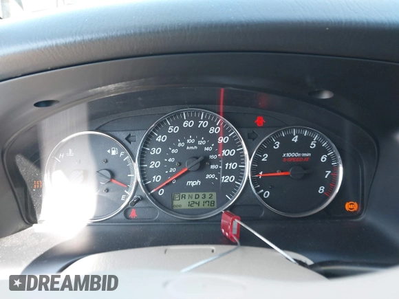 2005 Mazda MPV LX with VIN JM3LW28J250536046, listed as a IAAI auction lot 41770942 with 124,178 mi miles. Bid and sale history available at carsss.com. Image 7.