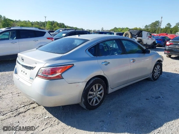 2014 Nissan Altima 2.5 with VIN 1N4AL3APXEN259037, listed as a IAAI auction lot 41972501 with 185,521 mi miles. Bid and sale history available at carsss.com. Image 4.
