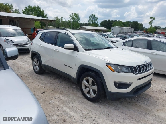 2018 Jeep Compass Latitude with VIN 3C4NJCBB3JT125517, listed as a IAAI auction lot 42132890 with 155,746 mi miles. Bid and sale history available at carsss.com. Image 1.