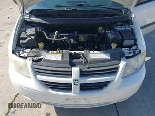 2005 Dodge Caravan SE z VIN 1D4GP24R85B272194, wystawiony jako IAAI lot #42555446 z przebiegiem 93 402 mil mil oraz . Historia ofert i sprzedaży dostępna na DreamBid. Obrazek 10.