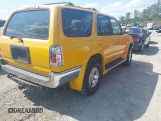1996 Toyota 4Runner SR5 z VIN JT3GN86R3T0004069, wystawiony jako IAAI lot #42277253 z przebiegiem 300 768 mil mil oraz . Historia ofert i sprzedaży dostępna na DreamBid. Obrazek 4.
