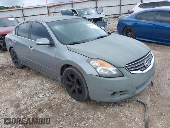2008 Nissan Altima SE z VIN 1N4BL21E58C210986, wystawiony jako IAAI lot #42322119 z przebiegiem 154 546 mil mil oraz . Historia ofert i sprzedaży dostępna na DreamBid. Obrazek 1.