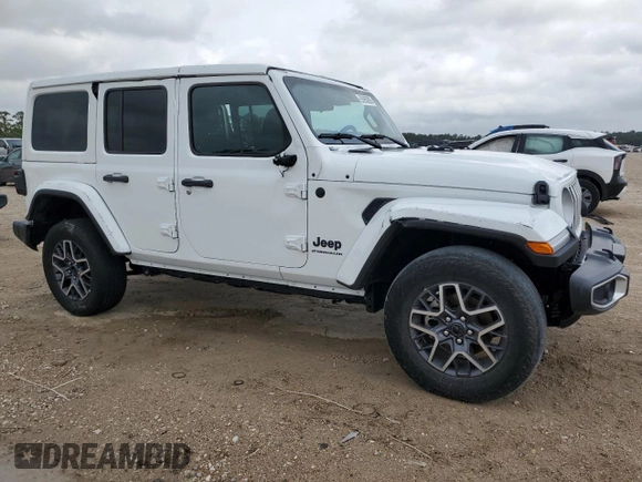 2025 Jeep Wrangler Sahara with VIN 1C4PJXEN1SW528297, listed as a Copart auction lot 55950005 with 7,167 mi miles and Clean title. Bid and sale history available at DreamBid. Image 4.