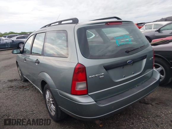 2005 Ford Focus SE with VIN 1FAHP36N65W304897, listed as a IAAI auction lot 40495173 with Not Provided miles and . Bid and sale history available at carsss.com. Image 3.