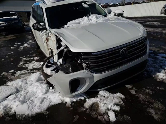 2024 Volkswagen Atlas SEL with VIN 1V2BR2CA4RC528729, listed as a Copart auction lot 45317205 with 23,764 mi miles and Salvage title. Bid and sale history available at DreamBid. Image 11.