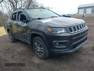 2018 Jeep Compass Altitude with VIN 3C4NJDBB3JT161844, listed as a IAAI auction lot 41935924 with 80,342 mi miles and . Bid and sale history available at DreamBid. Image 1.