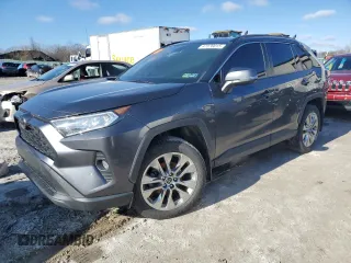 2019 Toyota RAV4 XLE Premium with VIN JTMA1RFV7KD028589, listed as a Copart auction lot 47376815 with 0 mi miles and Salvage Title. Bid and sale history available at carsss.com. Image 1.
