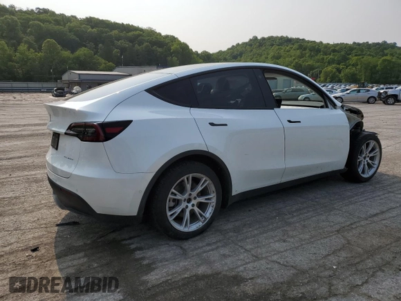 2022 Tesla Model Y Long Range z VIN 7SAYGDEE5NF355624, wystawiony jako Copart lot #58058465 z przebiegiem 33 784 mil mil oraz Szkoda całkowita • Salvage title. Historia ofert i sprzedaży dostępna na DreamBid. Obrazek 3.