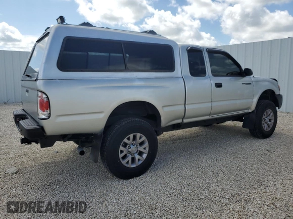 2000 Toyota Tacoma PreRunner with VIN 4TASM92N0YZ634616, listed as a Copart auction lot 64664705 with 206,314 mi miles and Clean title. Bid and sale history available at DreamBid. Image 3.