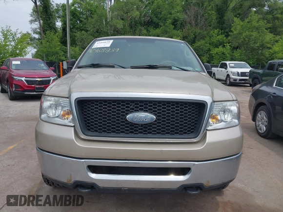 2007 Ford F-150 XLT z VIN 1FTPX14V97NA07290, wystawiony jako IAAI lot #42468839 z przebiegiem 160 463 mil mil oraz . Historia ofert i sprzedaży dostępna na DreamBid. Obrazek 6.
