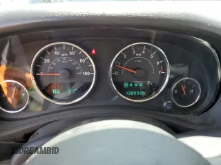 2018 Jeep Wrangler Unlimited Sahara with VIN 1C4HJWEG1JL926982, listed as a Copart auction lot 60640485 with 138,099 mi miles and Salvage title. Bid and sale history available at DreamBid. Image 9.