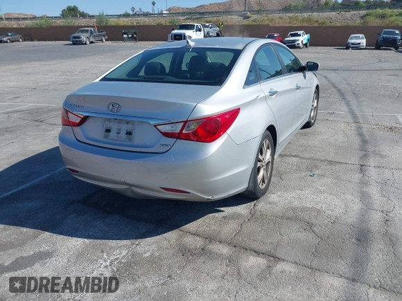 2011 Hyundai Sonata Limited z VIN 5NPEC4ACXBH175889, wystawiony jako IAAI lot #42387391 z przebiegiem 227 660 mil mil oraz . Historia ofert i sprzedaży dostępna na DreamBid. Obrazek 4.