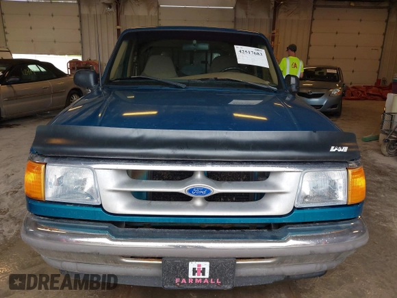 1995 Ford Ranger Splash z VIN 1FTCR14UXSPA86594, wystawiony jako IAAI lot #42517683 z przebiegiem 162 507 mil mil oraz . Historia ofert i sprzedaży dostępna na DreamBid. Obrazek 6.