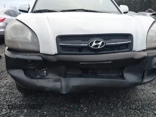 2005 Hyundai Tucson GLS with VIN KM8JN72D75U060416, listed as a IAAI auction lot 41212714 with 173,421 mi miles. Bid and sale history available at carsss.com. Image 6.