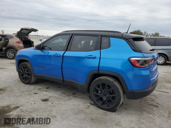 2022 Jeep Compass Altitude with VIN 3C4NJCBB8NT198162, listed as a Copart auction lot 88754355 with 50,397 mi miles and Salvage title. Bid and sale history available at DreamBid. Image 2.