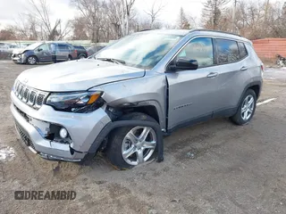 2023 Jeep Compass Latitude with VIN 3C4NJDBN7PT532099, listed as a IAAI auction lot 41485624 with 10,564 mi miles and . Bid and sale history available at DreamBid. Image 18.