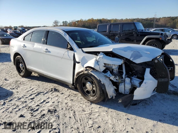 2015 Ford Police Interceptor with VIN 1FAHP2MT3FG208040, listed as a Copart auction lot 81896724 with 91,729 mi miles and Clean title. Bid and sale history available at DreamBid. Image 4.