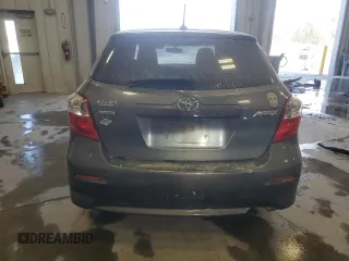 2010 Toyota Matrix z VIN 2T1KU4EE6AC334579, wystawiony jako Copart lot #56754045 z przebiegiem 158 433 mil mil oraz Czysty tytuł • Clean title. Historia ofert i sprzedaży dostępna na DreamBid. Obrazek 6.