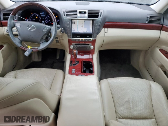 2011 Lexus LS 460 z VIN JTHBL5EF3B5103427, wystawiony jako Copart lot #47878475 z przebiegiem 72 292 mil mil oraz Szkoda całkowita • Salvage title. Historia ofert i sprzedaży dostępna na DreamBid. Obrazek 8.