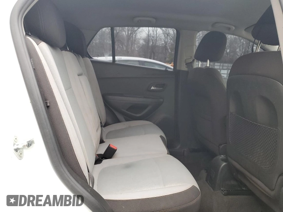 2017 Chevrolet Trax LS with VIN KL7CJNSB2HB165664, listed as a Copart auction lot 49135925 with 117,673 mi miles and Clean Title. Bid and sale history available at carsss.com. Image 11.