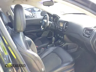 2018 Jeep Compass Latitude with VIN 3C4NJCBB6JT407411, listed as a IAAI auction lot 41851132 with 123,431 mi miles and . Bid and sale history available at DreamBid. Image 5.