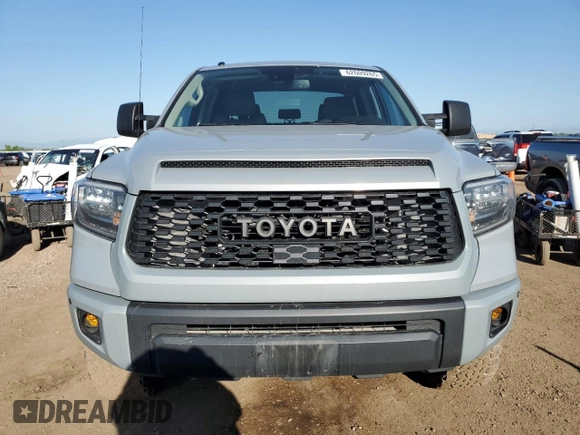 2018 Toyota Tundra SR5 с VIN 5TFHY5F16JX712563, выставлен на аукционе Copart как лот 62609265 с пробегом 169 076 миль миль и Списание • Salvage title. История ставок и продаж доступна на DreamBid. Изображение 5.