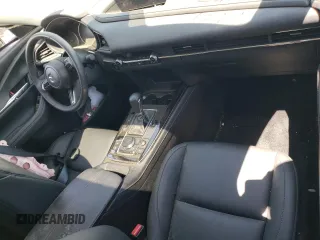 2024 Mazda CX-30 S Preferred z VIN 3MVDMBCM0RM630366, wystawiony jako Copart lot #56398435 z przebiegiem Nie podano mil oraz Szkoda całkowita • Salvage title. Historia ofert i sprzedaży dostępna na DreamBid. Obrazek 8.