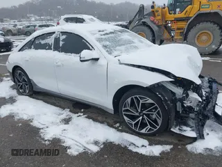 2024 Hyundai Ioniq 6 SEL z VIN KMHM34AC2RA059465, wystawiony jako IAAI lot #40983634 z przebiegiem 6 588 mil mil oraz . Historia ofert i sprzedaży dostępna na DreamBid. Obrazek 1.