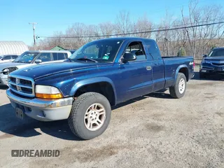 2004 Dodge Dakota SLT with VIN 1D7HG42N64S591353, listed as a IAAI auction lot 41714631 with 186,520 mi miles. Bid and sale history available at carsss.com. Image 2.