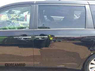 2013 Toyota Sienna XLE AAS with VIN 5TDYK3DC6DS387708, listed as a IAAI auction lot 41902860 with 191,766 mi miles and . Bid and sale history available at carsss.com. Image 15.