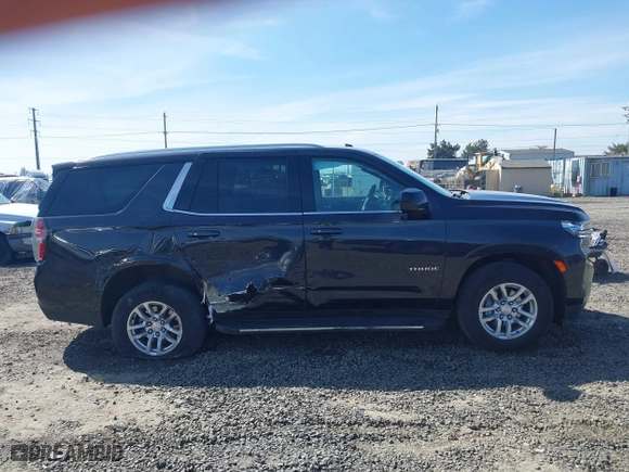 2024 Chevrolet Tahoe LT with VIN 1GNSCNKD6RR127865, listed as a IAAI auction lot 41868118 with 25,219 mi miles. Bid and sale history available at carsss.com. Image 13.