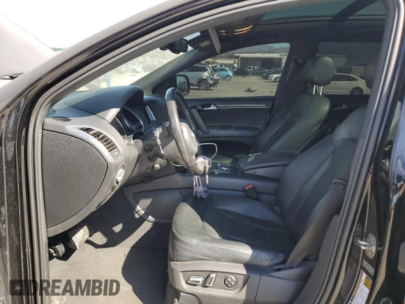 2015 Audi Q7 S line Prestige z VIN WA1DGAFE3FD029266, wystawiony jako Copart lot #46362965 z przebiegiem 119 739 mil mil oraz Szkoda całkowita • Salvage title. Historia ofert i sprzedaży dostępna na DreamBid. Obrazek 7.
