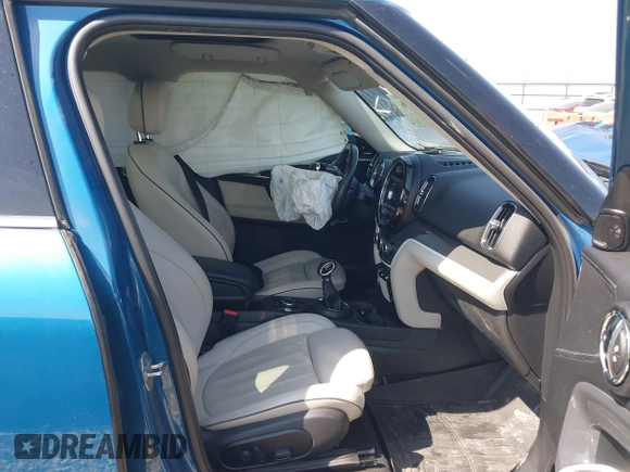 2018 MINI Countryman Cooper S with VIN WMZYT5C30J3E60548, listed as a IAAI auction lot 41890016 with 75,769 mi miles and . Bid and sale history available at DreamBid. Image 5.