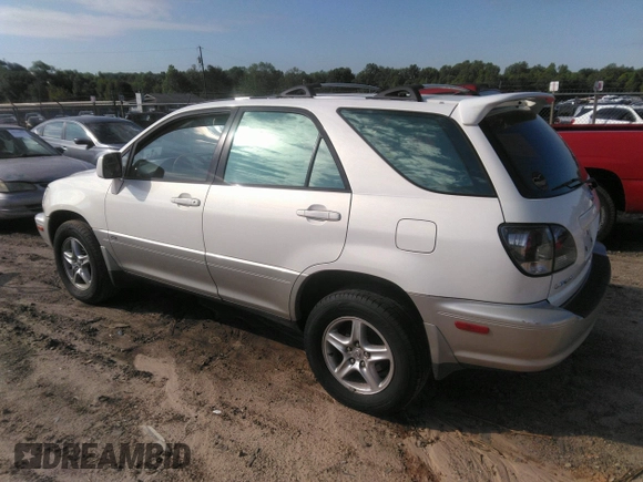 2001 Lexus RX 300 with VIN JTJHF10U110188231, listed as a IAAI auction lot 42135609 with 236,462 mi miles. Bid and sale history available at carsss.com. Image 3.