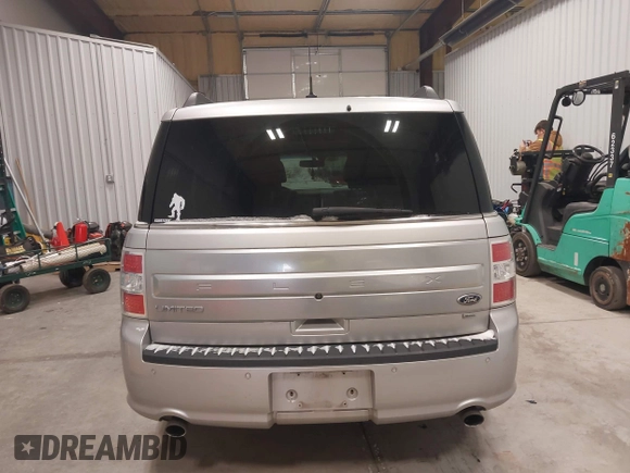 2015 Ford Flex Limited z VIN 2FMHK6D80FBA22700, wystawiony jako IAAI lot #41368354 z przebiegiem 168 054 mil mil oraz . Historia ofert i sprzedaży dostępna na DreamBid. Obrazek 17.