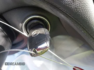 2007 Mercedes-Benz SL 550 с VIN WDBSK71F27F132696, выставлен на аукционе IAAI как лот 42053879 с пробегом 115 093 миль миль и . История ставок и продаж доступна на DreamBid. Изображение 11.