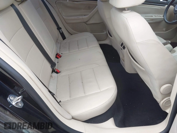 2010 Volkswagen Jetta Wolfsburg Edition with VIN 3VWRJ7AJ9AM025169, listed as a IAAI auction lot 42392539 with 173,710 mi miles and . Bid and sale history available at DreamBid. Image 8.