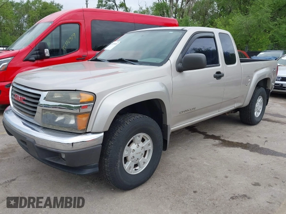 2004 GMC Canyon SLE Z71 with VIN 1GTDS196448215817, listed as a IAAI auction lot 42149485 with 132,760 mi miles. Bid and sale history available at carsss.com. Image 2.