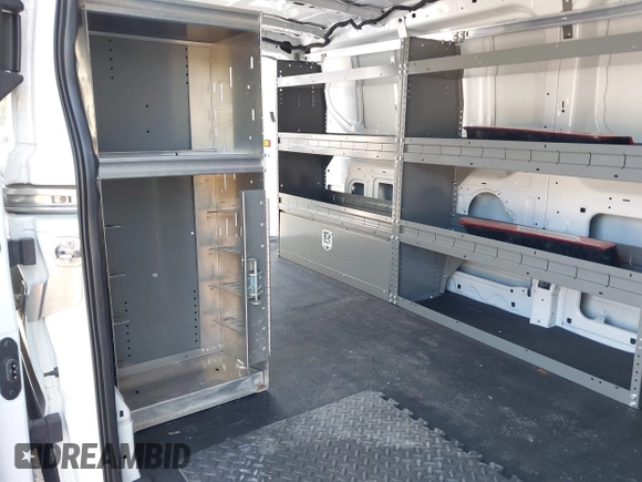 2024 Ford Transit z VIN 1FTYE2Y87RKA82840, wystawiony jako IAAI lot #42644818 z przebiegiem 10 940 mil mil oraz . Historia ofert i sprzedaży dostępna na DreamBid. Obrazek 8.