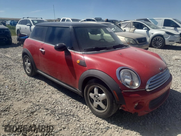 2011 MINI Hardtop with VIN WMWSU3C5XBT184531, listed as a Copart auction lot 66406015 with 158,576 mi miles and Clean title. Bid and sale history available at DreamBid. Image 4.