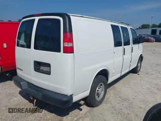 2016 Chevrolet Express Cargo с VIN 1GCWGAFF2G1334493, выставлен на аукционе IAAI как лот 42506838 с пробегом 247 474 миль миль и . История ставок и продаж доступна на DreamBid. Изображение 4.