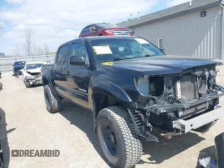 2010 Toyota Tacoma PreRunner with VIN 3TMJU4GN5AM100756, listed as a IAAI auction lot 41920188 with 90,776 mi miles and . Bid and sale history available at DreamBid. Image 1.