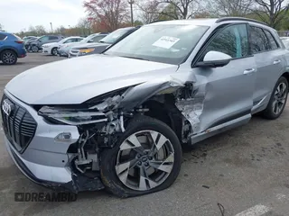 2022 Audi e-tron Premium with VIN WA1AAAGE3NB033122, listed as a IAAI auction lot 42081343 with 36,171 mi miles and . Bid and sale history available at DreamBid. Image 17.