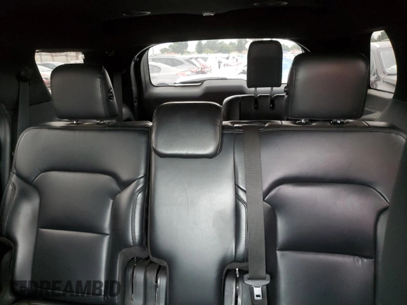 2019 Ford Explorer XLT z VIN 1FM5K8D84KGA87650, wystawiony jako Copart lot #64618715 z przebiegiem 49 213 mil mil oraz Czysty tytuł • Clean title. Historia ofert i sprzedaży dostępna na DreamBid. Obrazek 10.