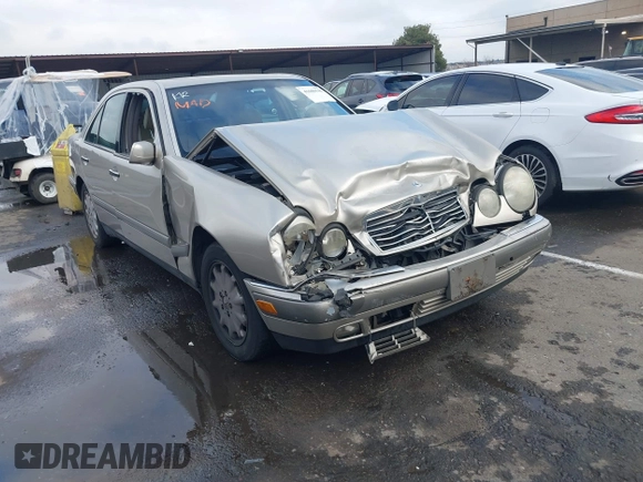 1997 Mercedes-Benz E-Class with VIN WDBJF55F3VA391335, listed as a IAAI auction lot 41606546 with 1 mi miles. Bid and sale history available at carsss.com. Image 1.