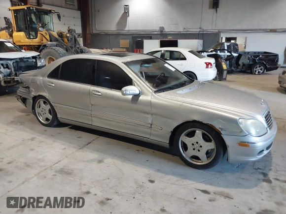 2003 Mercedes-Benz S 500 with VIN WDBNG84J93A360917, listed as a IAAI auction lot 39171730 with 134,495 mi miles and . Bid and sale history available at DreamBid. Image 1.