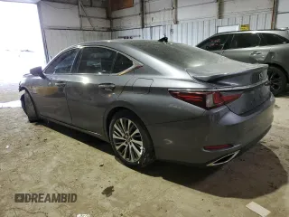 2021 Lexus ES with VIN 58ADZ1B10MU101612, listed as a Copart auction lot 44581835 with 134,917 mi miles and Clean Title. Bid and sale history available at carsss.com. Image 2.